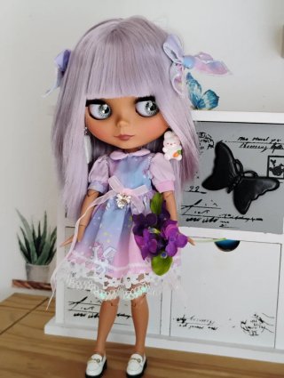 Bambola Blythe con vestito e orsacchiotto