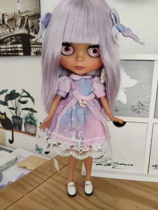 Bambola Blythe con vestito e orsacchiotto