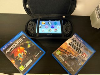 PS Vita Slim Negra, incluye 4 juegos
