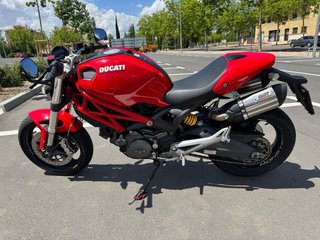 Ducati Monster 696 +