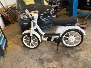 Vespino AL 1985 restaurada