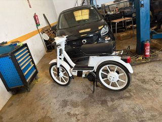 Vespino AL 1985 restaurada