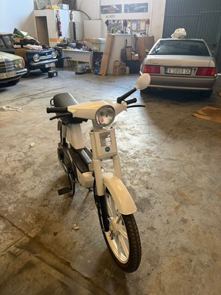 Vespino AL 1985 restaurada