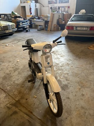 Vespino AL 1985 restaurada