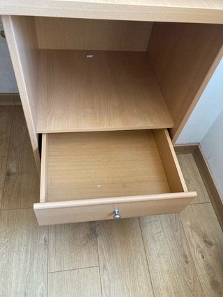 Escritorio de madera
