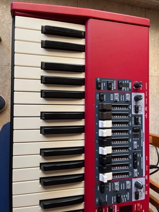 Nord Electro 6D 61 Teclado
