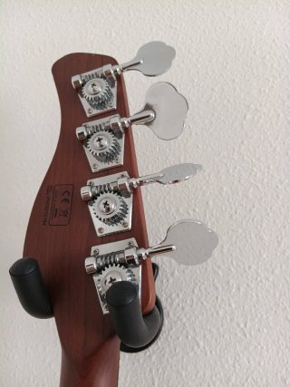 Bajo Eléctrico Marcus Miller V5