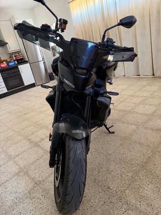 Yamaha MT-09 Y-AMT 1.800 km