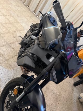 Yamaha MT-09 Y-AMT 1.800 km