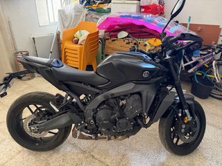 Yamaha MT-09 Y-AMT 1.800 km