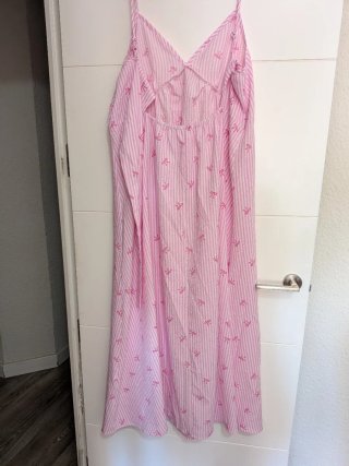 Vestido camisón rosa con lazos