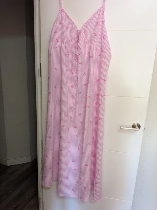 Vestido camisón rosa con lazos