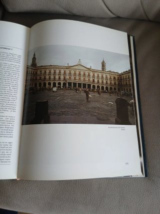 Libro los vascos a traves decla historia