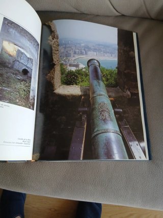 Libro los vascos a traves decla historia