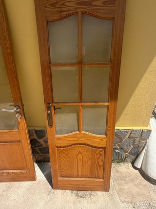 Puerta madera con cristal 72x200