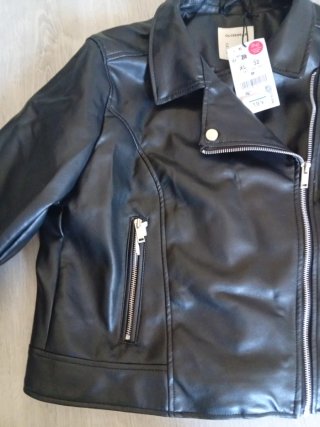 Cazadora polipiel Pull&Bear XL/42 sin estrenar