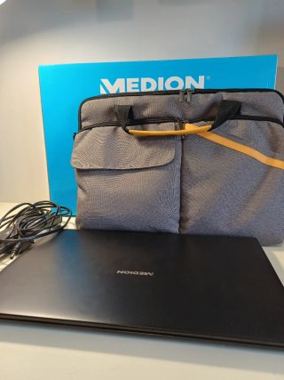 Portátil Medion Akoya P6685 Negro