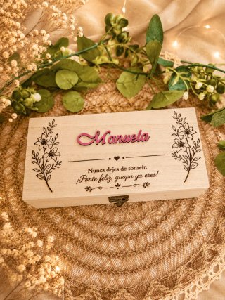 Cajas de madera o cartón personalizadas