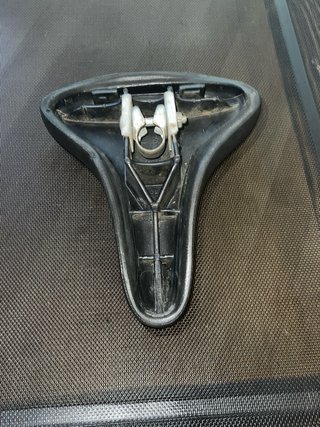 Sillín Bianchi Vintage Negro