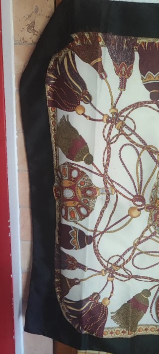 Foulard barocco oro e bianco