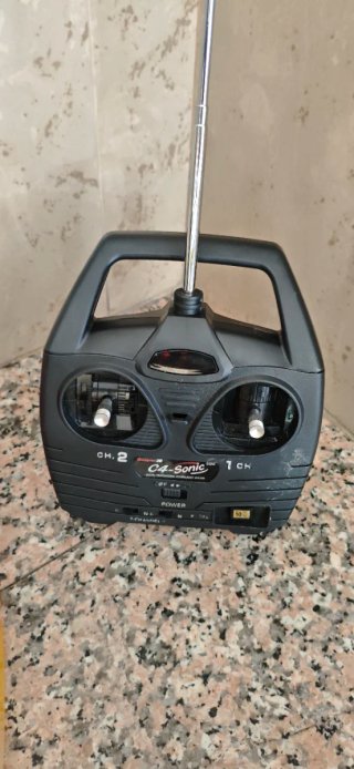 Coche teledirigido gasolina