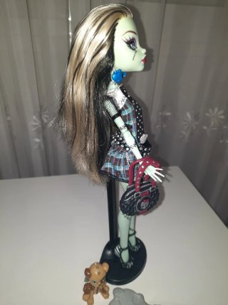 MONSTER HIGH MUÑECA