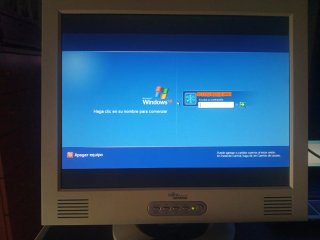 Monitor Fujitsu Siemens Beige/Blanco