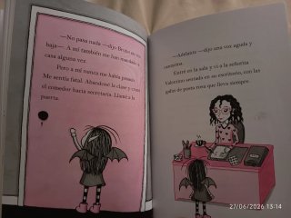 2 libros de Isadora Moon