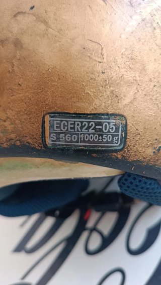 Casco Jet Dorado con Pantalla Transparente