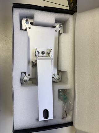 Soporte giratorio antirrobo para tablet