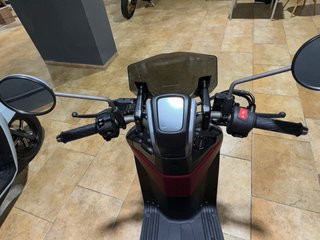 Keeway Gemma 125 Scooter Gris/Rosa
