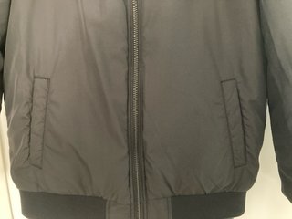 Abrigo Bomber reversible, camuflaje y negro