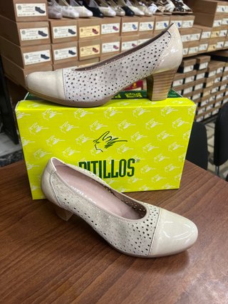 Zapato salón Pitillos beige T. 35 y 39