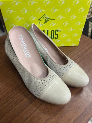 Zapato salón Pitillos beige T. 35 y 39