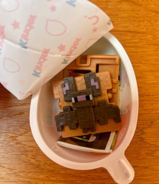 Figura Minecraft Murciélago Kinder Joy