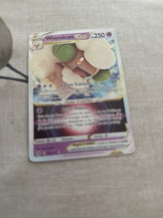 Lotto 4 carte Pokémon VMAX e V