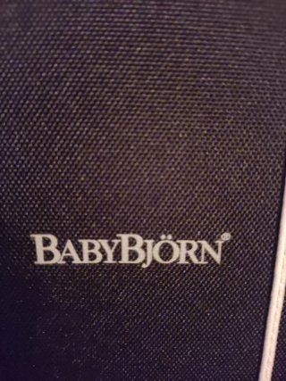 Cuna de viaje BabyBjorn.
