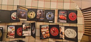 Lote 14 juegos PC: StarCraft, Warcraft, Cars, NBA