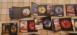 Lote 14 juegos PC: StarCraft, Warcraft, Cars, NBA
