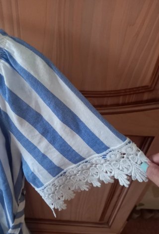 Vestido rayas azul y blanco con encaje