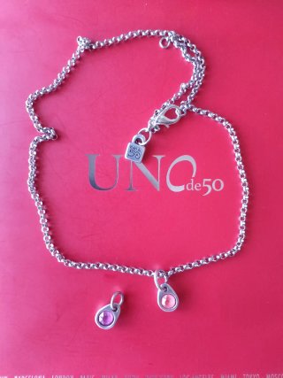 Cadena con  2 colgantes intercambiables Uno de 50