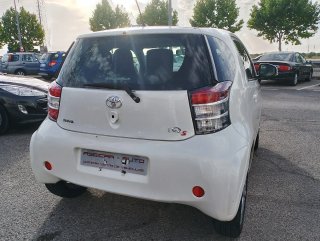 Toyota iQ 2013