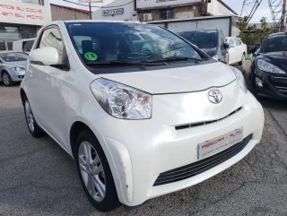 Toyota iQ 2013