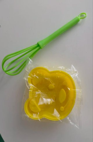 Utensilios cocina bebé/niño: batidor y molde