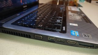 Portátil Toshiba Satellite 17,3" L775 i5 con W11