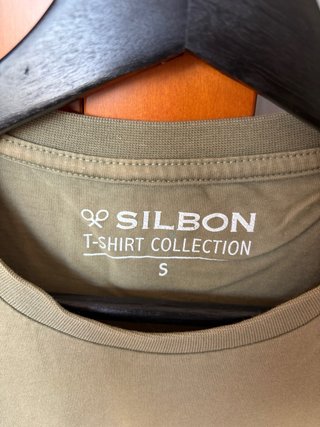 Camiseta verde