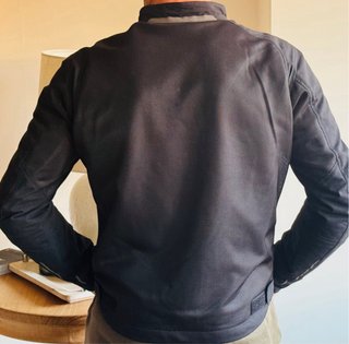Chaqueta de moto nueva Dainese