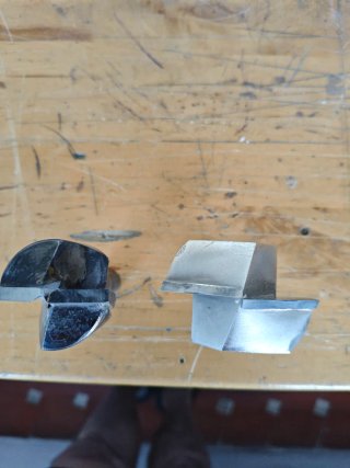 Dos brocas especiales para madera