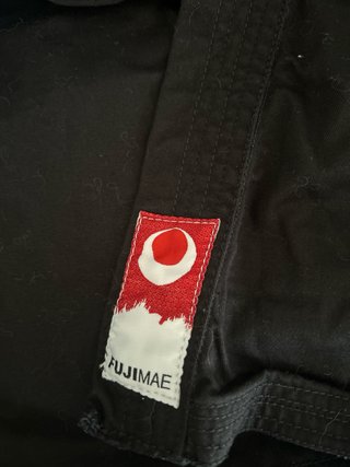 Kimono Karate Taekwon-do Fuji Mae Negro