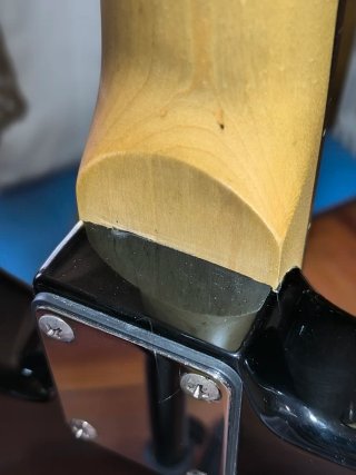 Guitarra Eléctrica Stratocaster Negra